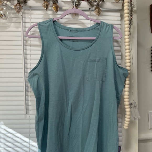 Patagonia Tank Top with pocket - Picture 2 of 4